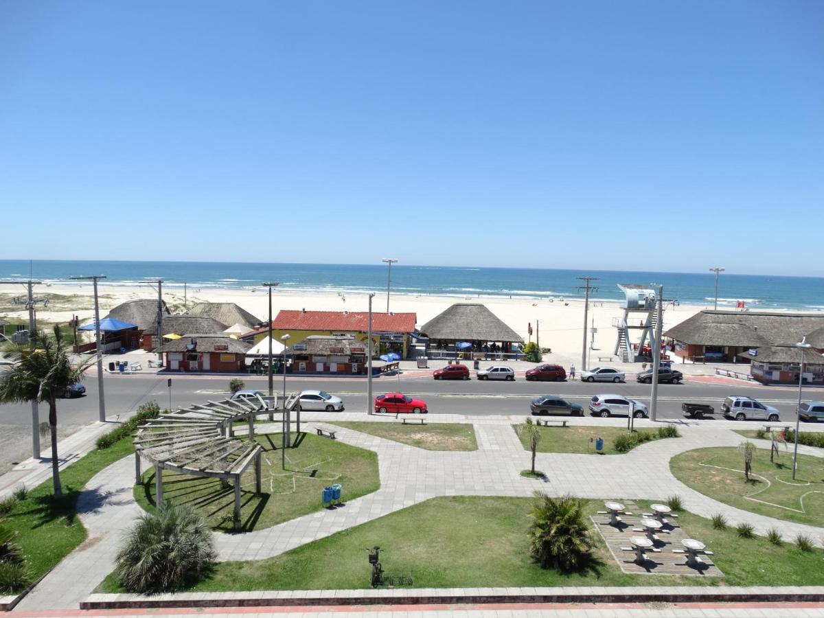 Appartamento Apartamento Na Praia De Torres Esterno foto